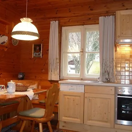 Bauernhof Im Wiesengrund * マリア・ルッガウ